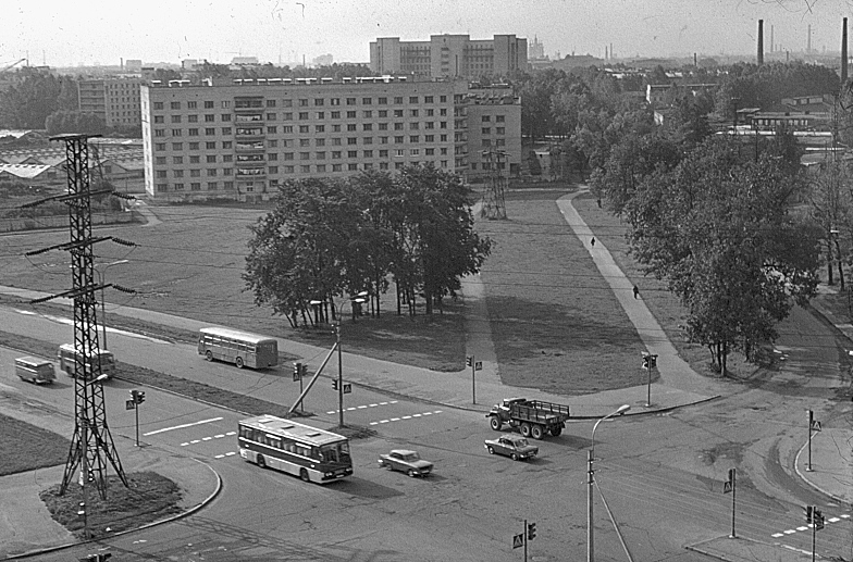 Ленинград. Перекрёсток Блюхера и Лабораторной в конце 80-х.